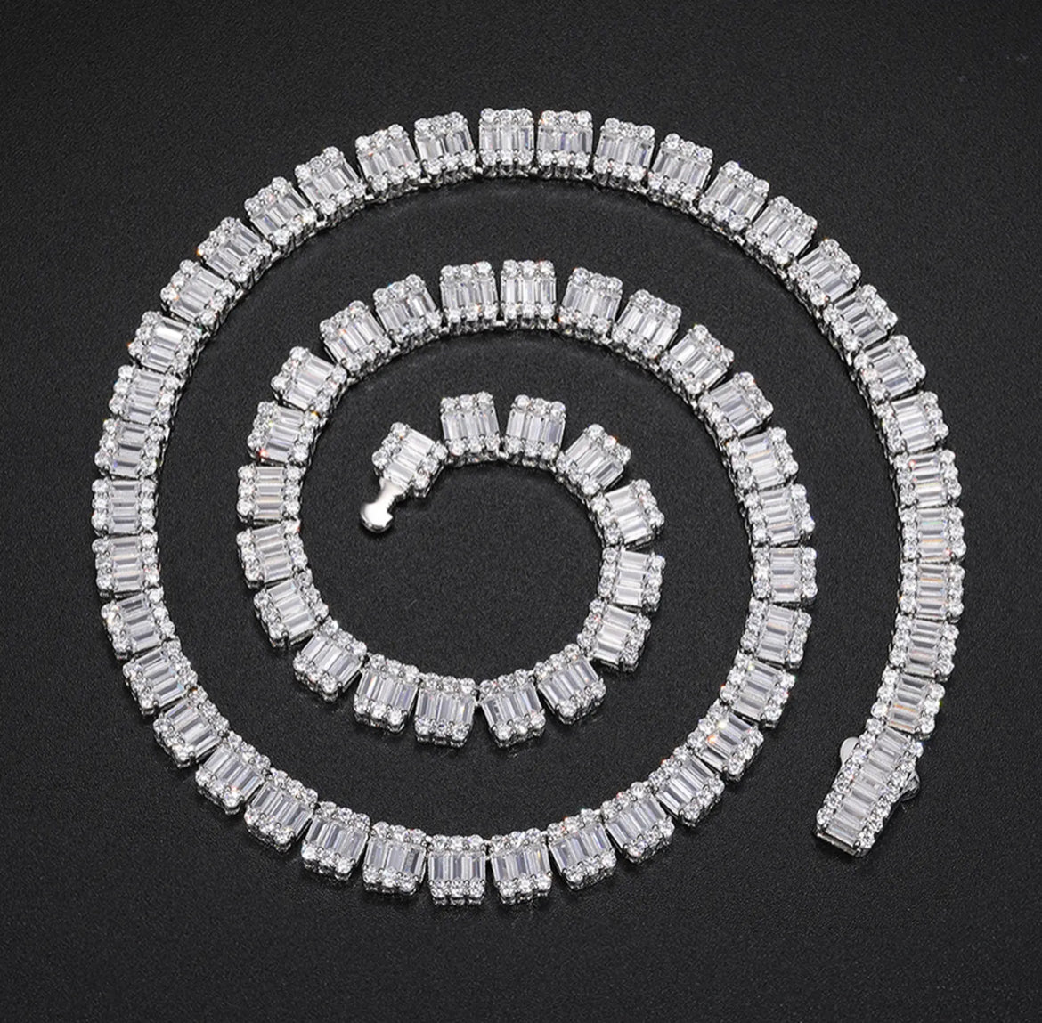 TENNIS BAGUETTE 7.5MM